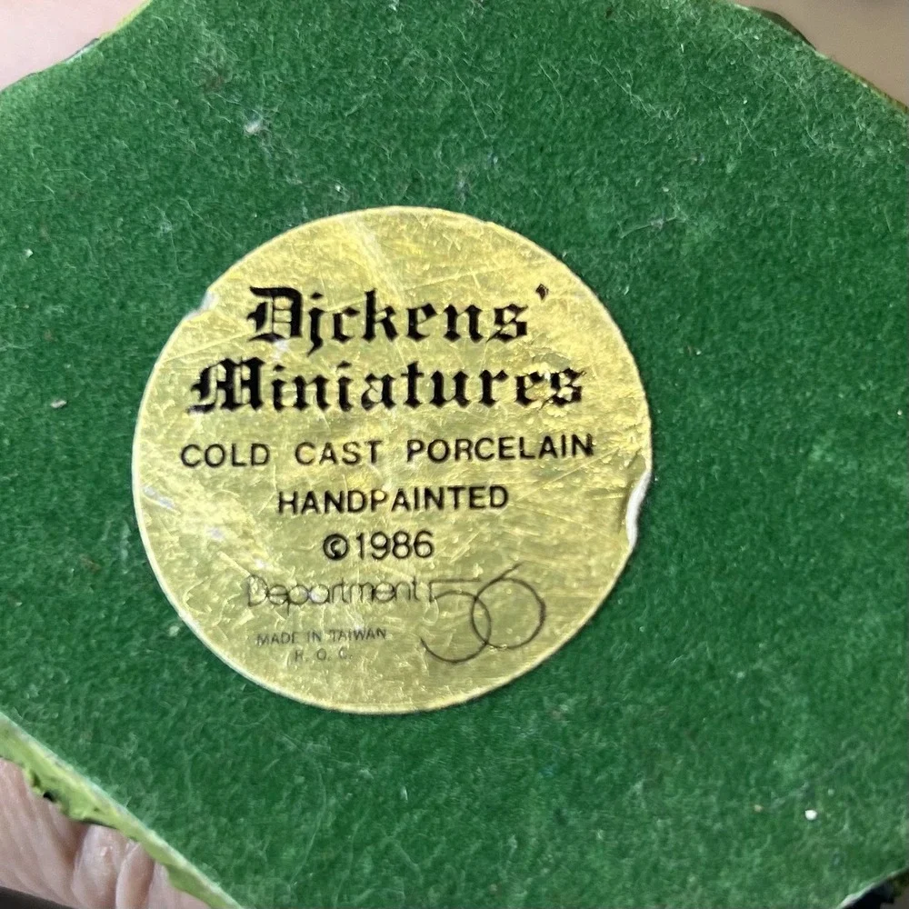 Dept 56 Dickens' Miniatures 1986 Cold Cast Porcelain FEZZIWIG'S WAREHOUSE *Read*